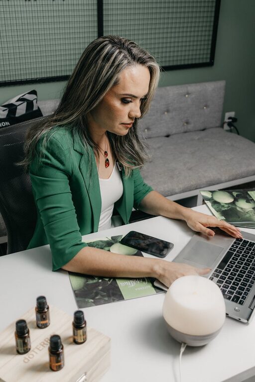 Creating a Relaxing Home Office to Boost Productivity and Well-being