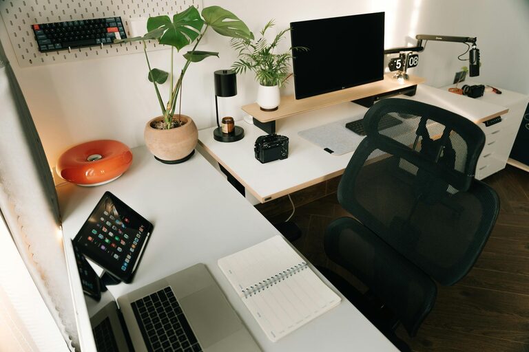 Tips for Creating an Effective Home Office Setup to Boost Productivity and Comfort